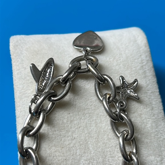 🖤Vtg charms toggle bracelet - Picture 3 of 9